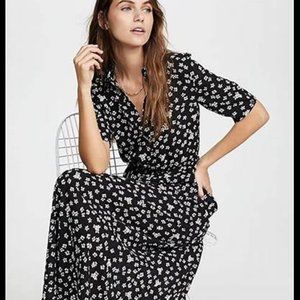 BB DAKOTA size M Black and White Short Sleeve flowered Dress